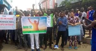Igboho's spokesman, olayomi koiki in a live video programme aired on wednesday night, called on southwest governors to cooperate with the peaceful … Khmn5mu6bnvim