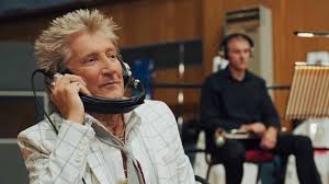 Due possono rendere il sogno così reale. Rod Stewart I Robbie Williams Zaspiewali Hit It Takes Two Posluchaj Singla Sailing Rod Stewart Zapowiada Album Z Orkiestra Symfoniczna Zobacz Video