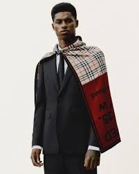 The england and manchester united player used his status to push the. Burberry Collaborates With Marcus Rashford Mbe Zoe Magazine