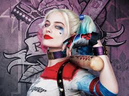 Join us at screenrant as we break down margot robbie's iconic role and her big turn as harley quinn in the dceu! Foto Suicide Squad 2016 Margot Robbie Harley Quinn Held