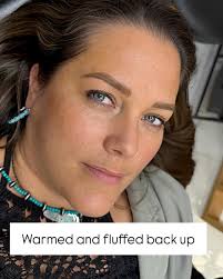 Carolyn Schwindt's Instagram, Twitter & Facebook