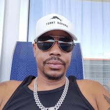 Larry Birdsong's Instagram, Twitter & Facebook