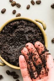 Known for its versatility and amazing scent, sandalwood to prevent or treat stretch marks, your skin needs to be elastic and strong enough to withstand the stretching that occurs when your body suddenly grows at a fast rate. Diy Coffee Scrub For Fading Stretch Marks