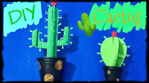 Aprende como cultivar un cactus, segui los pasos sencillos para poder cultivar estas hermosas y espinosas plantas tanto en interior como exterior. Haz Un Cactus De Carton Material Reciclado Decoracion Youtube