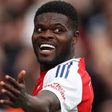 i told my friend to listen to the smiths and they said that morrissey  sounds like CHER