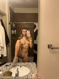 Bathroom.nudes