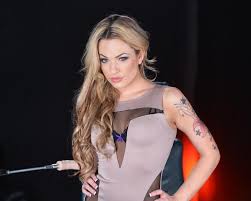 Stills by alan | stars: Juef8auscynxgm