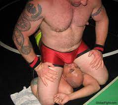 Gay Muscle Wrestling Speedos Bulge Domination : r/HairybearMuscleDaddy