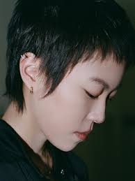 出品Published by｜Grey Waters Limited 作詞Lyricist｜竇靖童作曲Composer｜竇靖童、Ernest Choi  編曲Arrangement｜竇靖童、Ernest Choi 製作人Producer｜竇靖童、Ernest Choi  導演/編劇Director/Screenwriter｜Damo Yang 楊敬然@yangdamo 製作Production｜PurePureLove  ...