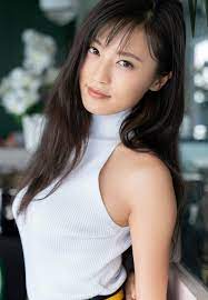 明るくて可愛くてスタイルもいい eカップの小島瑠璃子のビキニ姿と雰囲気がたまらん w ﾓｪ ｗｗ 32p グラ専速報 こじるり ビキニ ショート 美人 女性のヘアスタイル
