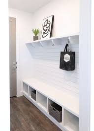 Zeitgenossischer Mudroom Mit Ikea Kallax Regal Ikea Kallax Mit Mudroom R Zeitgenossischer Mudroom M Ikea Garderoben Ideen Ikea Kallax Regal Kallax Regal