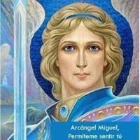 Elsy Portillo's Instagram, Twitter & Facebook