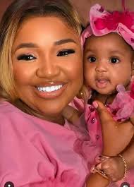 actress shares photos with her mom