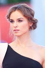 Riprendi il phon, stavolta usandolo con il beccuccio. Raccolto Spettinato Acconciature Acconciature Capelli Corti Matrimonio Acconciature Per Capelli Corti