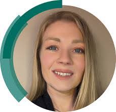 Lily Newton's Instagram, Twitter & Facebook