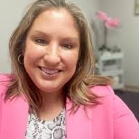 Eileen Kiefer's Instagram, Twitter & Facebook