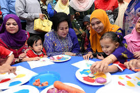 Sangat membantu dan memberi kerjasama. Rosmah Tegas Tidak Akan Letak Jawatan Penaung Permata Utusan Borneo Online