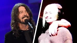1 when he and his wife jordyn blum welcomed their third daughter, ophelia grohl was still a little boy when his mother and father split, but dave would still spend summers with his father in ohio. Foo Fighters Dave Grohl Wants To Appear On Daughter Violet S First Album Radio X