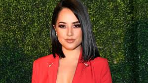 Becky g has nothing but love for selena gomez! Becky G Selena Gomez S Feud Over Taki Taki Lyrics Is Not A Thing Stylecaster