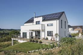Die gründe für den bau eines hauses mit einliegerwohnung sind individuell verschieden. Modernes Haus Mit Einliegerwohnung Hausbaudirekt De