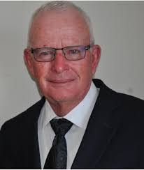 Bruce Kay's Instagram, Twitter & Facebook