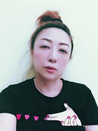 感恩，又过了一天，今天家里发生了一些小插曲，担心了一下，幸好一切平安，感谢神❤️..大家看了歌神直播也累了吧，今天早点休息或和家人亲近的聊聊天，明天，又是一个新希望的开始...  晚安啦，朋友们❤️