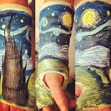 11 Awesomely Decorated Casts Worth A Broken Bone Cast Art Art Funny