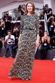 Her whispered secrets - a silent declaration