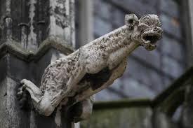 Pourquoi Les Gargouilles Ressemblent Elles A Des Monstres