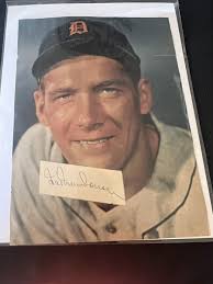 Hal Newhouser -Autographed Cut Index Card With Picture