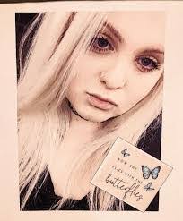 Andrea Bolender's Instagram, Twitter & Facebook