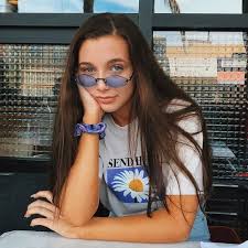 Pinterest Corneliussblack Emma Chamberlain Emma Style Emma