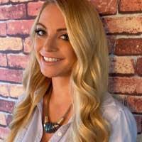 Allison Bast's Instagram, Twitter & Facebook