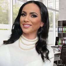 Rocsana Marcu (@RocsanaMarcu)