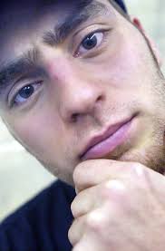 PRESS ARCHIVES: Photos from December 2004