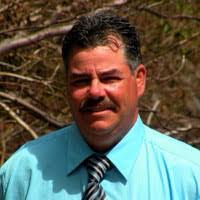 Lou Michetti's Instagram, Twitter & Facebook