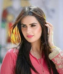 Praveena Singh's Instagram, Twitter & Facebook