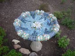 Bird Bath Well Cover Ideas Concrete Bird Bath With Stained Glass And Glass Beads Mosaic Birdbath Bird Bath Mosaic Birds
