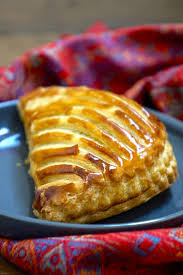 Croustillants Et Fondants Degustes Tiedes Ces Chaussons Aux Pommes Maisons Sont Parfaits Pour Le Chaussons Aux Pommes Chausson Aux Pommes Maison Alimentation