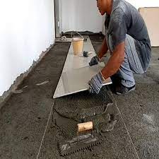 Pemasangan carpet tile ada yang menggunakan lem khusus, ada juga yang tidak menggunakan lem, dan dipasang langsung di atas screed permukaan lantai atau tanpa menggunakan lapisan underlayer seperti pada carpet roll. Cara Pasang Keramik Pada Lantai Yang Sudah Di Aci Mandore Id