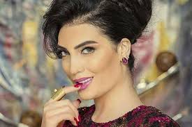 كشفت الفنانة حورية فرغلي، عن سنها الحقيقي وكم تبلغ العمر، مؤكدة انه وقالت فرغلي، في حواره لبرنامج التاسعة، المذاع عبر شاشة الأولى للتلفزيون المصري، مساء اليوم الجمعة. Ø­ÙˆØ±ÙŠØ© ÙØ±ØºÙ„ÙŠ ØªØ¨Ø¯Ø£ Ø¨ØªØµÙˆÙŠØ± ÙÙŠÙ„Ù…Ù‡Ø§ Ø§Ù„Ø¬Ø¯ÙŠØ¯