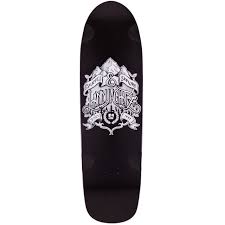 They use top notch products to build a complete designed to last. Landyachtz Dinghy Sketch Deck Layback Skateshop