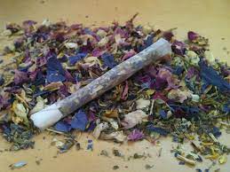 Diy Herbal Smoke Blend How To Make A Herbal Smoke Blend In 4 Easy Steps Harmony Herbals