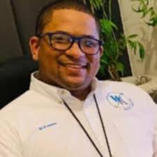 Analizan si presunto agente de viajes fatulo puede pagar su defensa