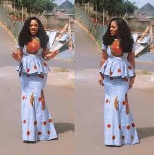 Voir plus d'idées sur le thème mode africaine, tenue africaine, robe africaine. Pin By Delali On Nmaski Latest African Fashion Dresses African Fashion Designers African Men Fashion