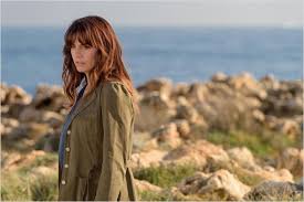 La saison 2 de la série la vengeance aux yeux clairs est sortie : La Vengeance Aux Yeux Clairs Les 3 Infos A Connaitre Avant La Saison 2