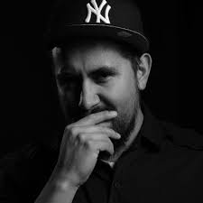 Jon Black (@jonblackbot)