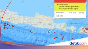 Guncangan gempa bumi dirasakan oleh masyarakat di sebagian wilayah jawa timur, jawa tengah, dan di yogyakarta pada jumat (21/5/2021) malam. Gempa Blitar M 6 2 Dirasakan Di Ponorogo Warga Bubar Usai Salat Jemaah