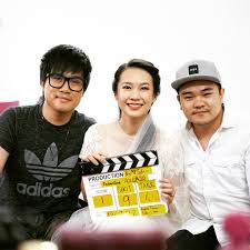 By my side childhood friends faye and ben reside in subang jaya and grew up socialising with the same group of multiracial schoolmates and neighbours. Hype S Exclusive Going Behind The Scenes With Jinnyboytv For By My Side The Movie Hype Malaysia