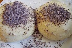 Germknodel Aus Dem Thermomix Thermomix Rezepte Rezepte Germknodel Rezept